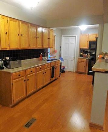 4th image of 2905 N 51st St
