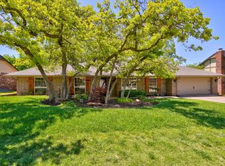 1821 Cedar Ridge Rd, Edmond, OK 73013