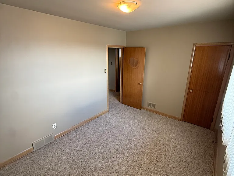 605 Dallenlea Ave #605 — Photo 20