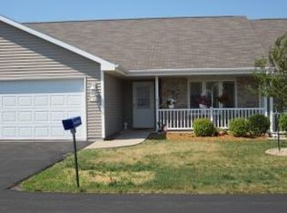 3180 Elk Ridge Dr UNIT D, Oshkosh, WI 54904