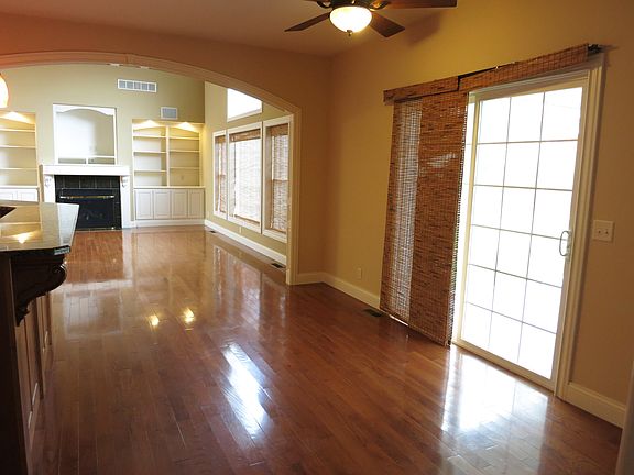 3rd image of 2330 Julianne Cir