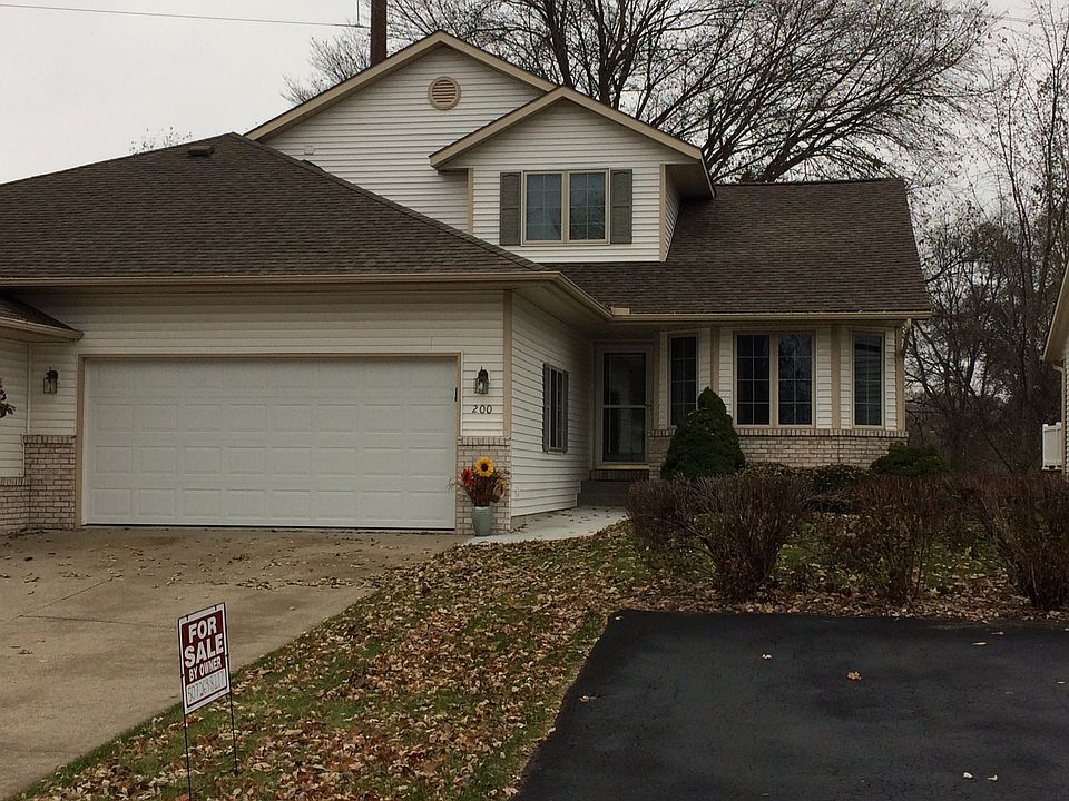1st image of 200 Heritage Ln