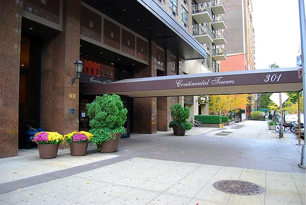 Rented by Douglas Elliman | media 14