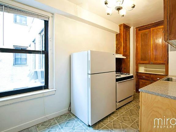 3rd image of 51 Avenue A #12C