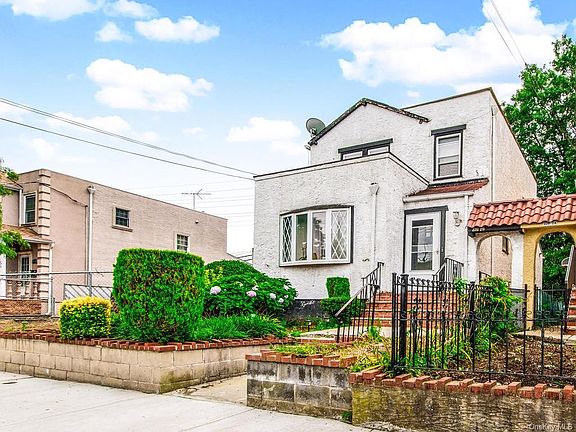 4th image of 228-28 Mentone Ave