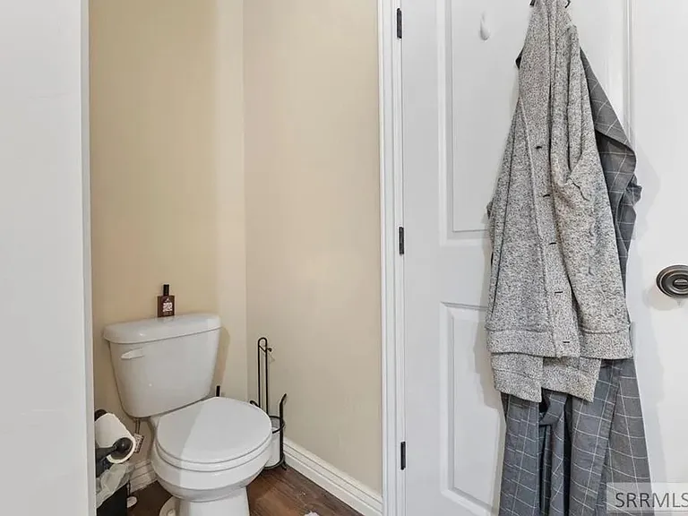 565 Pioneer Rd #215 — Photo 17