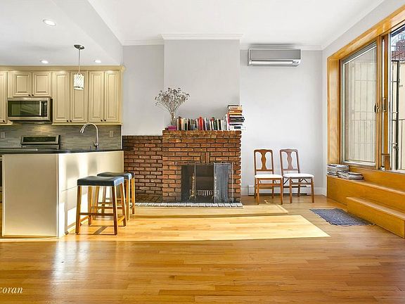 2nd image of 252 W 102nd St APT 4