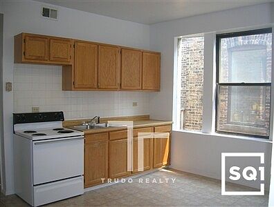 2nd image of 2319 N Kedzie Blvd #31453