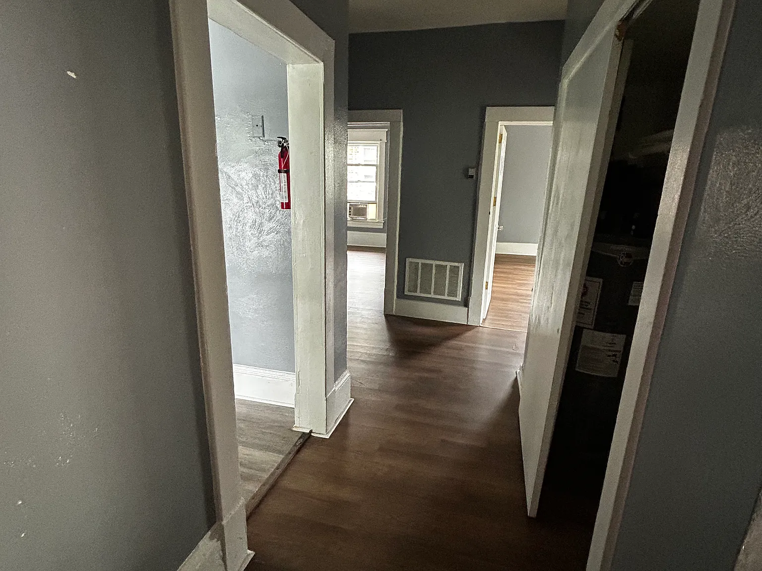 2 bed, 700 sqft, $1,300 — Photo 4