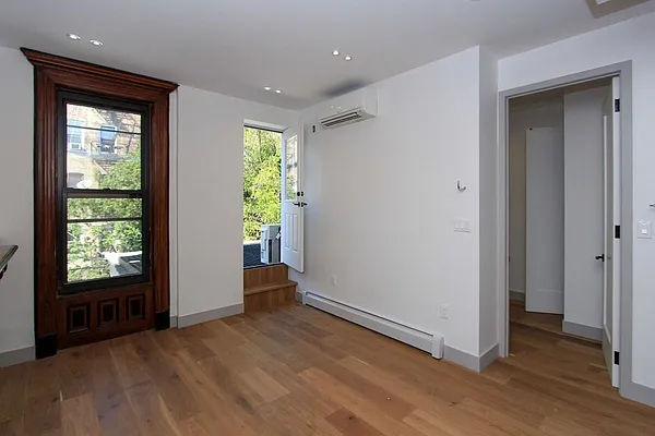 Rented by Brooklyn Rentals NYC | media 4