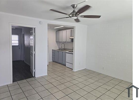 5th image of 2107 S Granada Dr APT 3