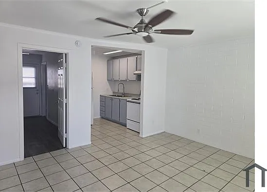 2107 S Granada Dr #3 — Photo 5