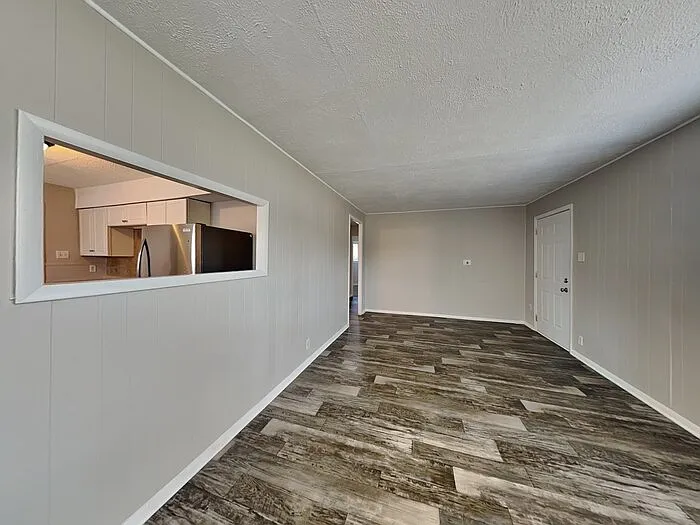 514 Carol Dr — Photo 4