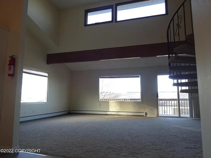 3 bed, 1375 sqft, $2,650 — Photo 3