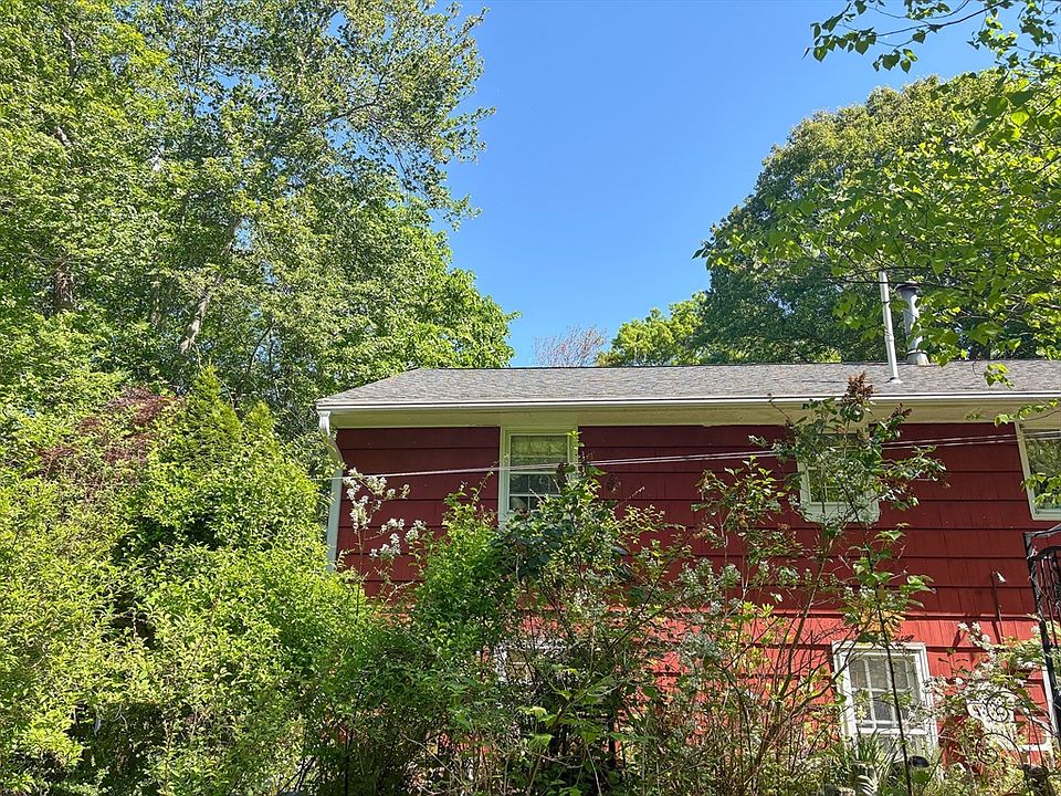 1st image of 148 Summer St