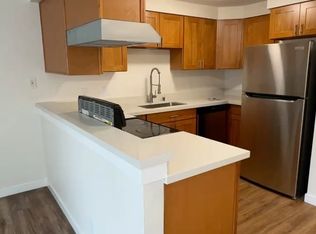 24319 27th Ave S #3, Seattle, WA 98198