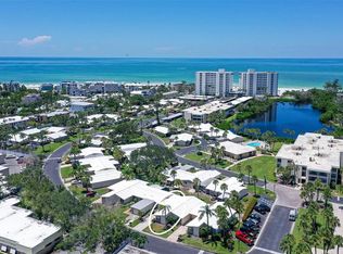 143 Whispering Sands Cir #V-30, Sarasota, FL 34242