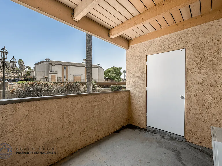 Rollingwood Apartments — Photo 9