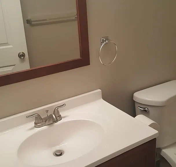 1121 Poplar St — Photo 7