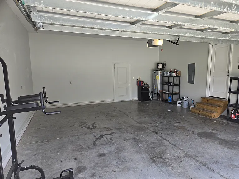 417 Jasmine Ln — Photo 31