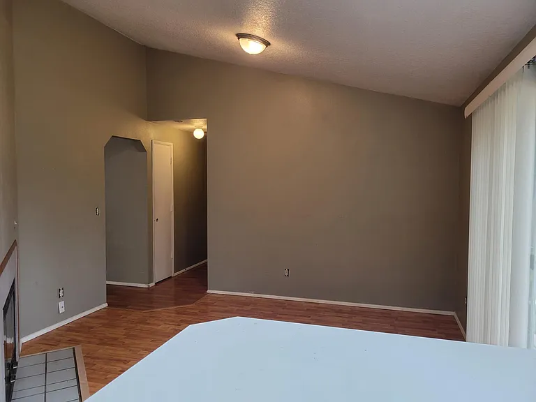 5113 SW 195th Pl — Photo 11