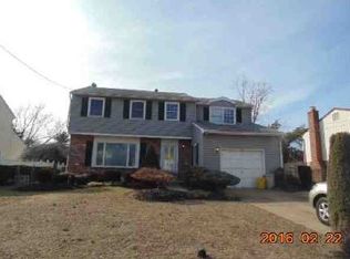 2631 Pettit Rd, Pennsauken, NJ 08109