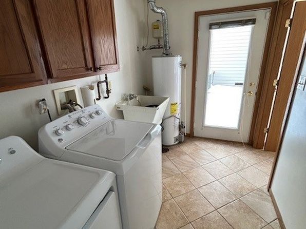322 Carriage Dr, Freedom, PA 15042