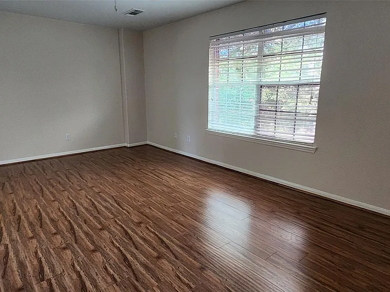 9710 Fieldbloom Ln — Photo 11
