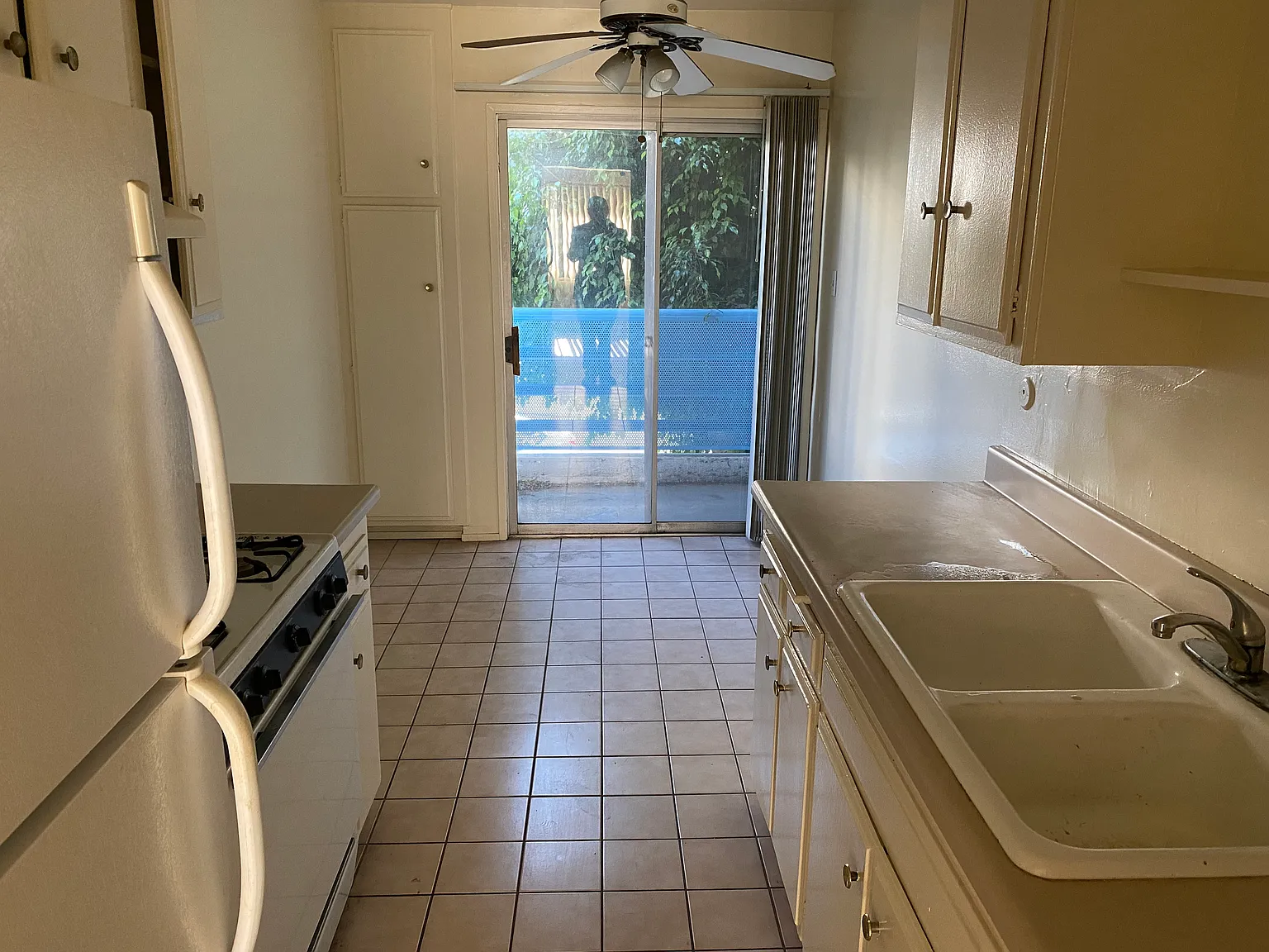 Fuller Apartments — Photo 1