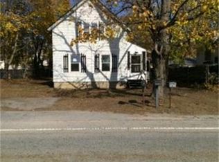 34 Quinebaug Rd, Dudley, MA 01571