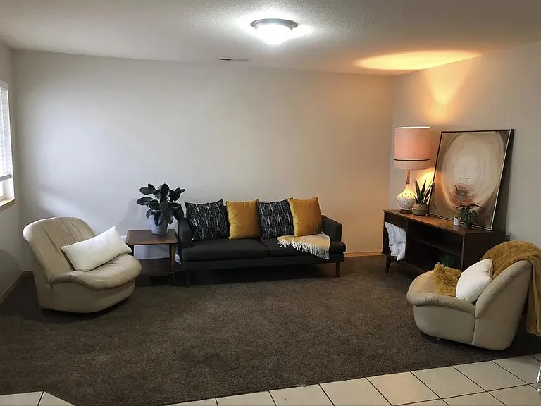 2358 S Broadview St — Photo 3