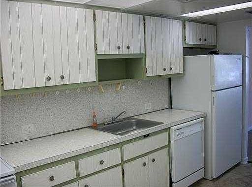 5th image of 1080 94th St APT 109