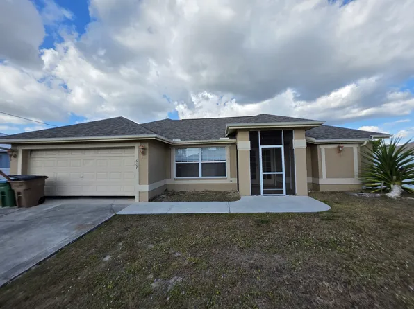 607 SW 12th Ter, Cape Coral, FL 33991