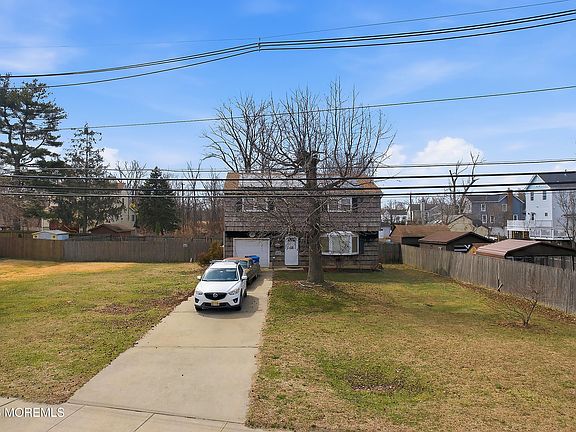 5th image of 610 Center Avenue