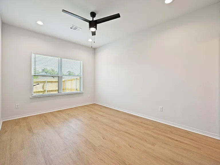 Cooner Residenace — Photo 20