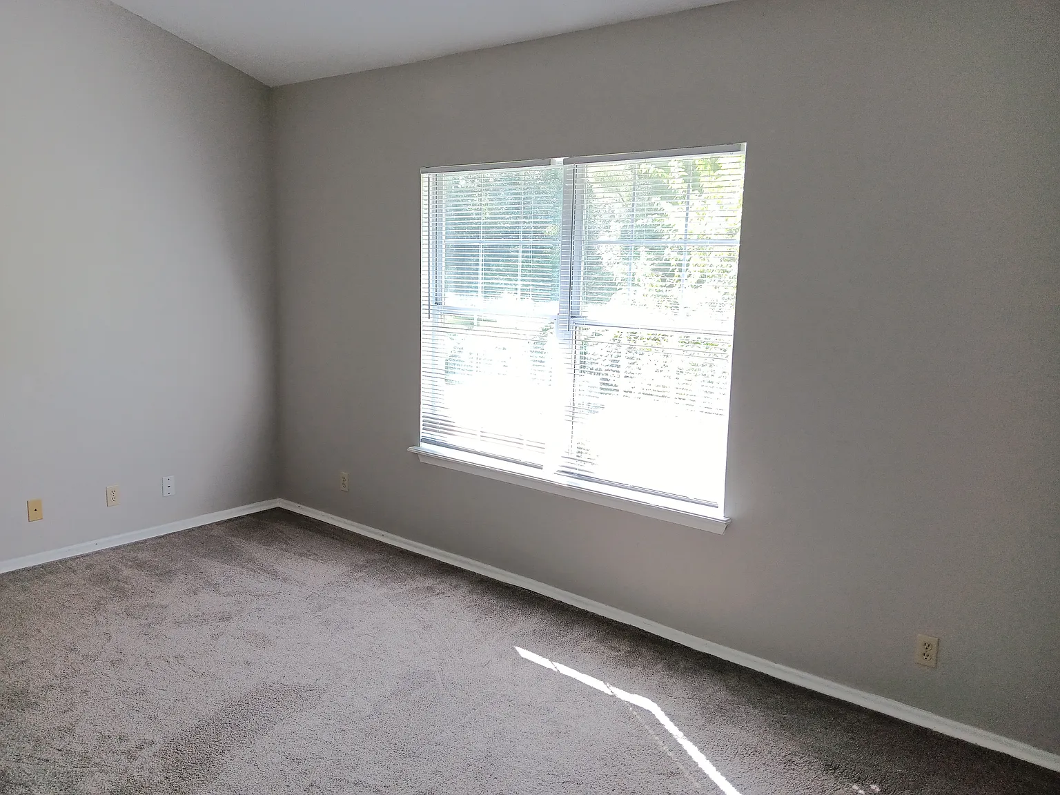 Mayfiled Manor-W. 36th Terr., Sedalia, MO — Photo 3