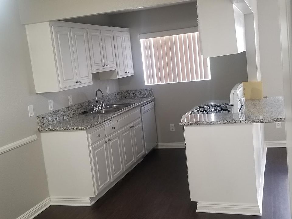 1st image of 14049 Coteau Dr APT 3