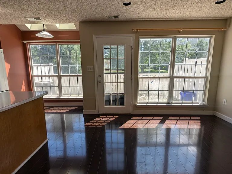 12 Diaz Ct #12 — Photo 8