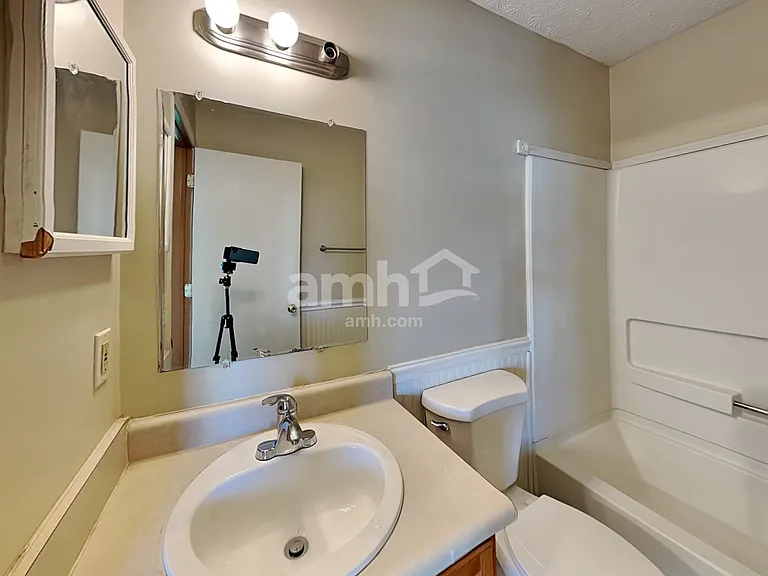 5448 Longworth Dr — Photo 14