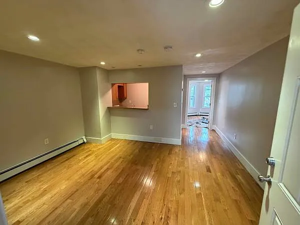 3 Greenwood St #1 — Photo 4