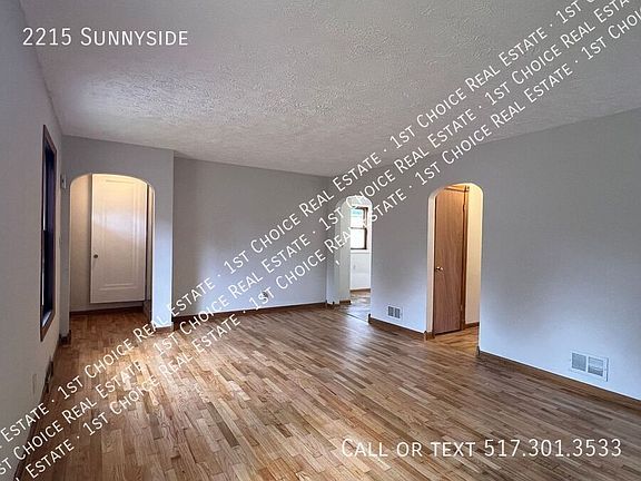 2nd image of 2215 Sunnyside Ave
