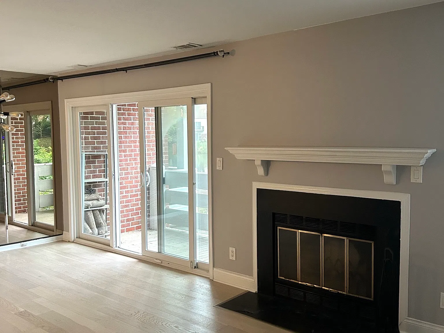 Lakeside Village Dr, Falls Church — Photo 3