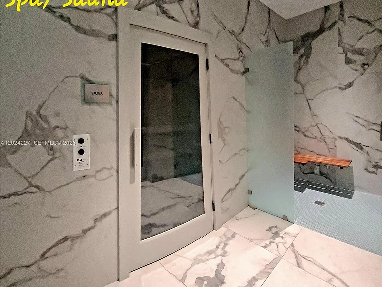 90 SW 3rd St #2208 — Photo 39