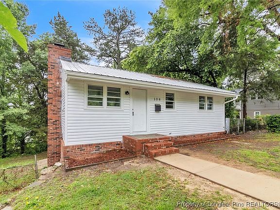 3rd image of 108 Buckingham Ave