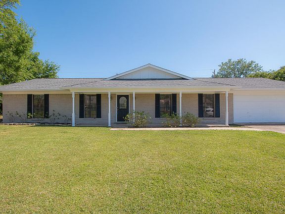 4th image of 1205 Wisteria Ln