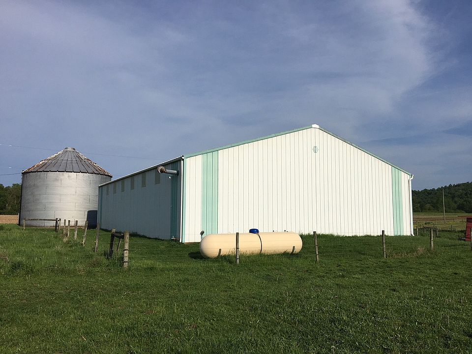 2nd image of Thomas Ln