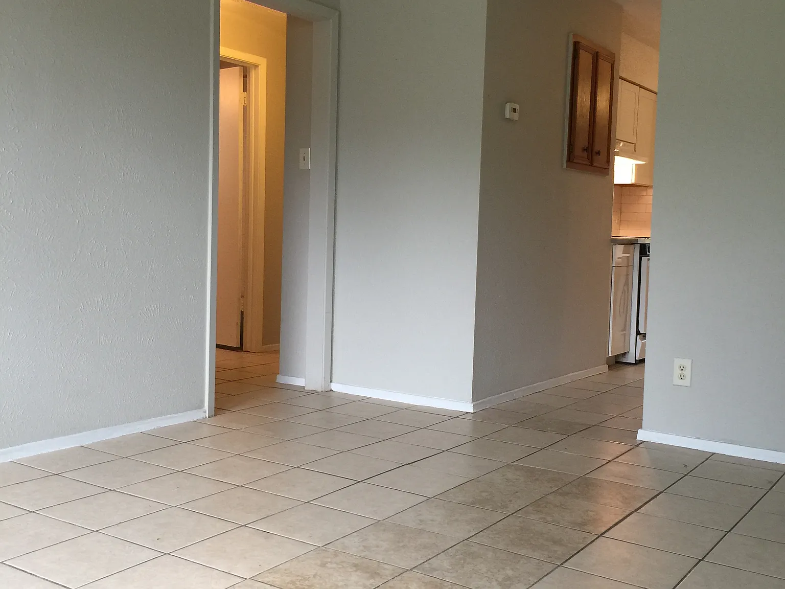 2 bed, 903 sqft, $1,395 — Photo 2