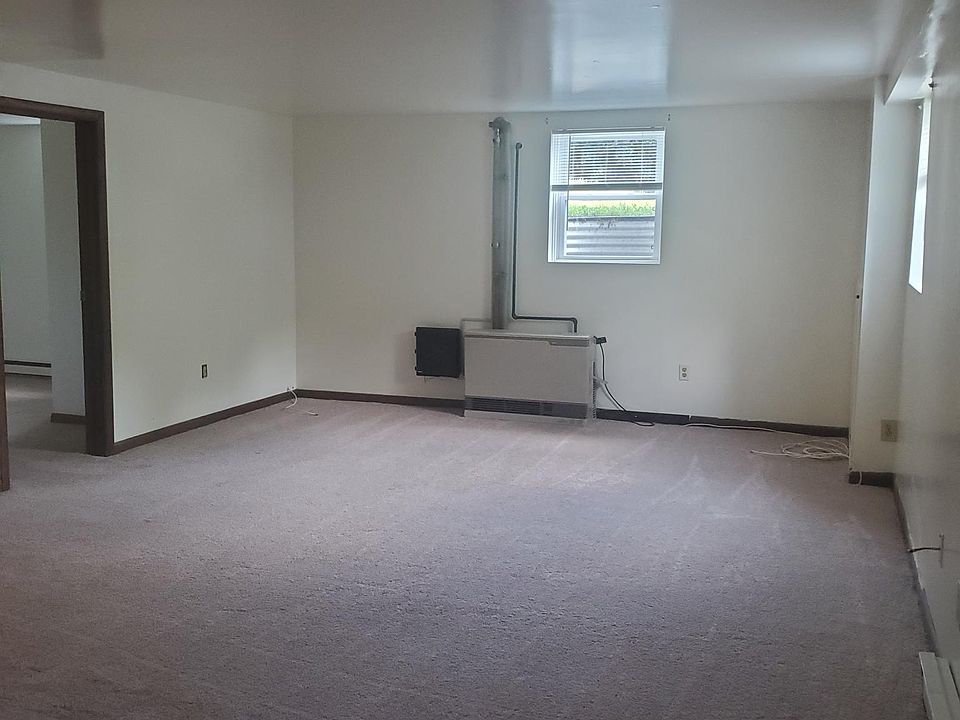 2nd image of 41 Maple Dr