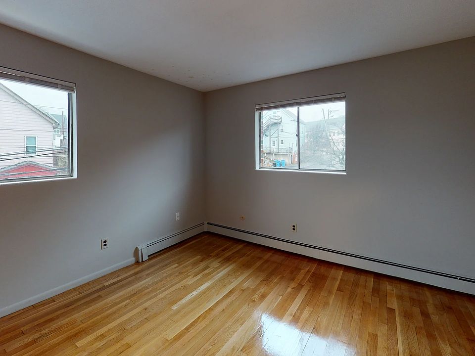 1st image of 80 Harvard St Suite 6