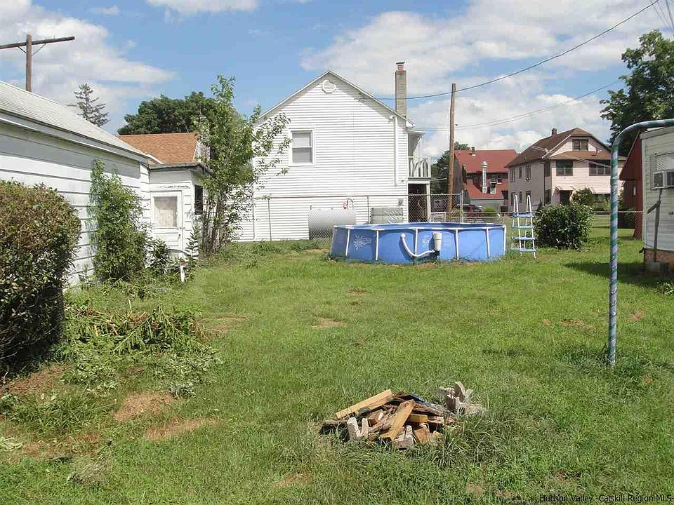 2nd image of 870 Nicholas Ave